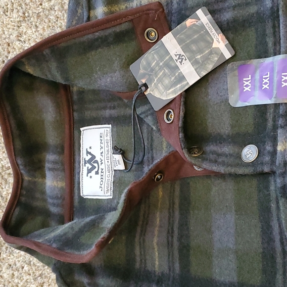 NWT pullover - Picture 5 of 6